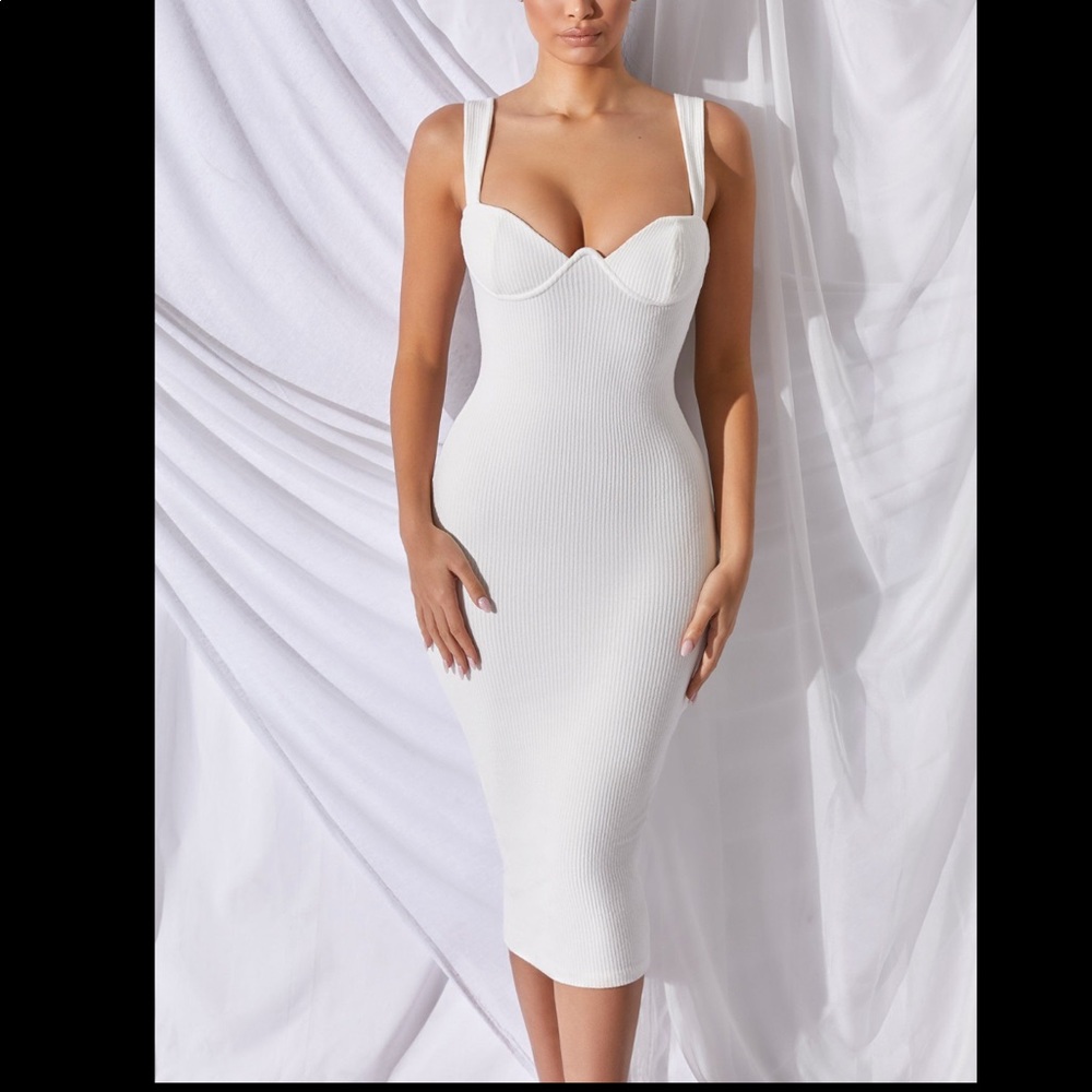 Love Line Ribbed Midi Dress